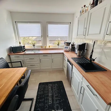 Vier Apartment, Messe Naehe, 9 Personen Apartament *