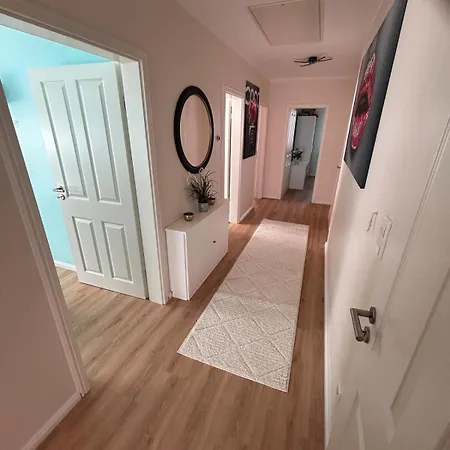 Apartament Vier Apartment, Messe Naehe, 9 Personen