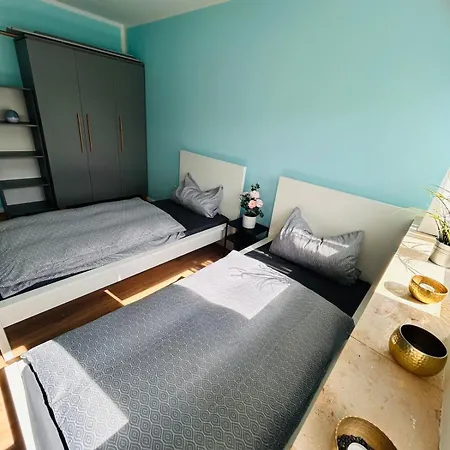 Apartament Vier Apartment, Messe Naehe, 9 Personen