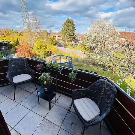 Vier Apartment, Messe Naehe, 9 Personen Apartamento